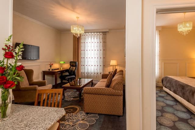 Deluxe Suite, 1 King Bed with Sofa bed