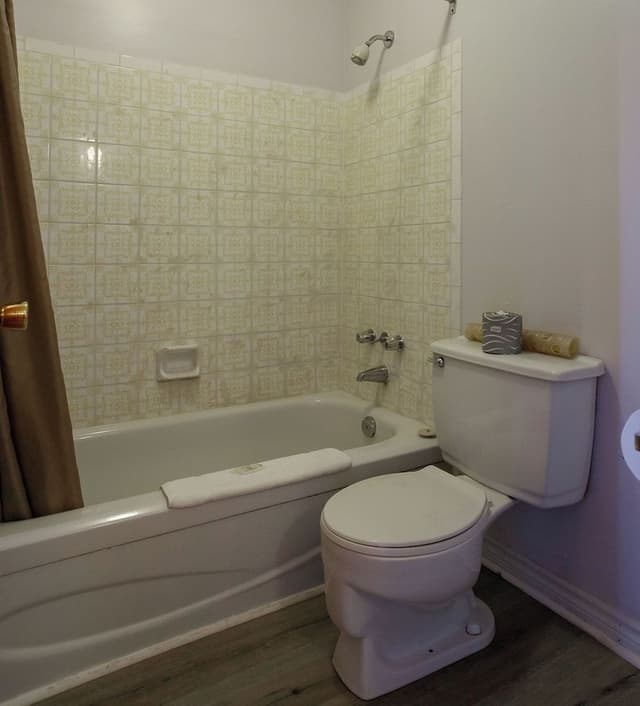 Classic Queen Room, First Floor