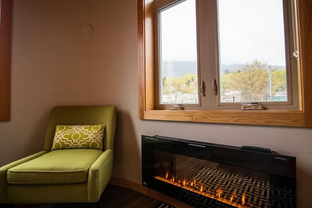 Deluxe Room, 1 Queen Bed, Mountain View