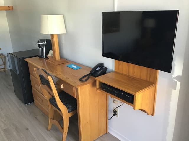 Basic Quadruple Room, 2 Double Beds
