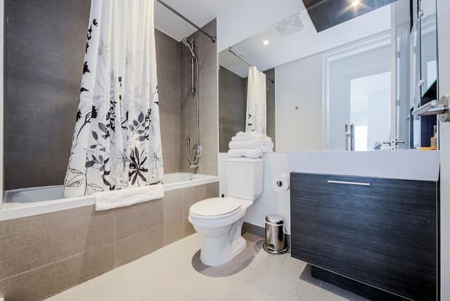 Executive 1 Bedroom Suite, Kitchen, City View