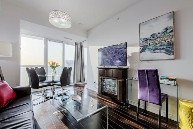 Executive 1 Bedroom Suite, Kitchen, City View