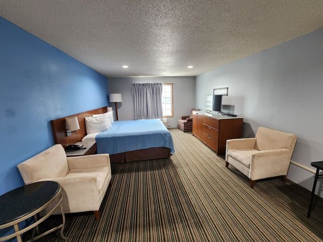 Executive Studio Suite, 1 King Bed, Kitchenette