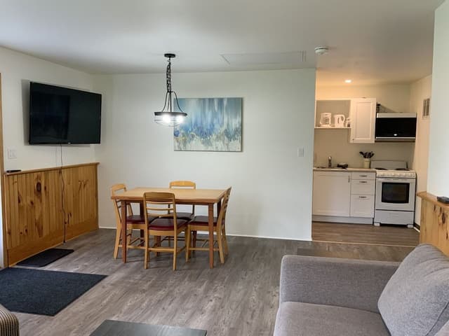 Standard Suite, 1 Bedroom, Kitchen, Lake View (Beaches)