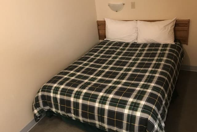 Economy Room (Economy, Double/Murphy Bed)