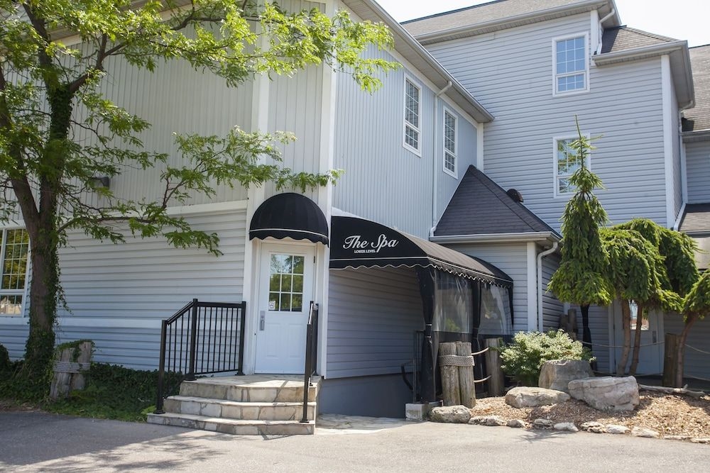 Seacliffe Inn1
