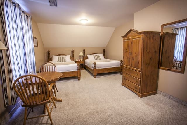 Standard Room, 2 Queen Beds