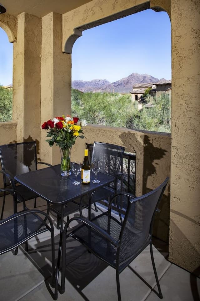 10 Bedroom listing: (2) 3-BR Condos and (2) 2-BR Condos