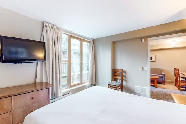 Condo, 2 Bedrooms (Family Suite)