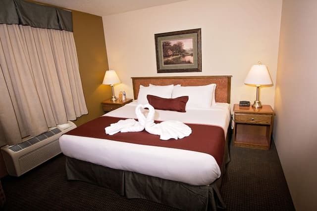 Standard Room, 1 King Bed