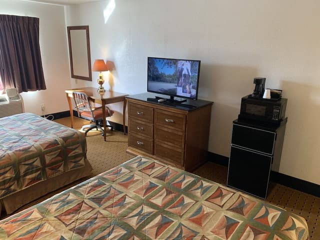 Room, 2 Queen Beds, Non Smoking