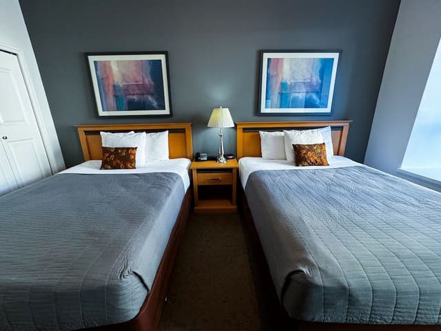 Deluxe Room, 2 Queen Beds (Front Facing)