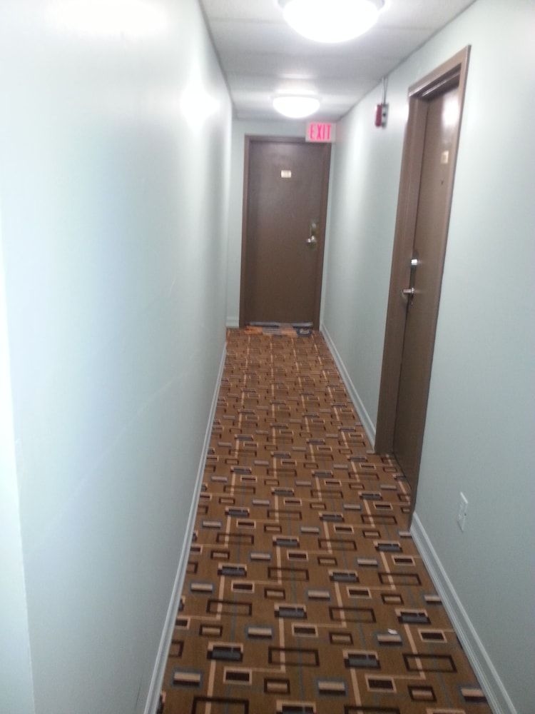 Toronto Furnished Living1