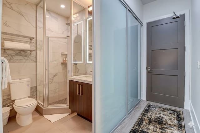 Executive Condo, 1 Bedroom, Non Smoking, Balcony