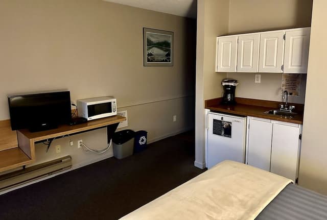 Classic Room, 2 Queen Beds, Balcony, Harbor View