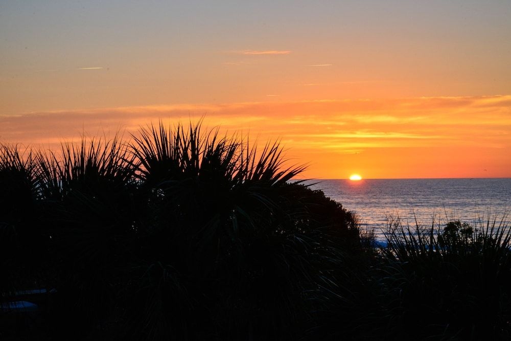 Monterey Bay Suites3