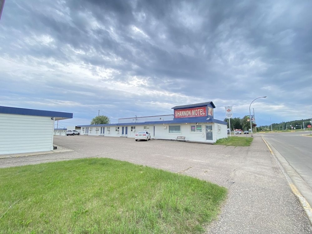Shannon Motel2