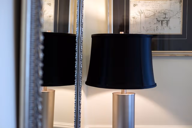 Suite, 1 King Bed (Craigdarroch)