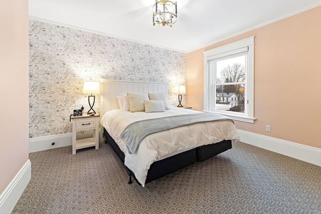 Suite, 1 King Bed with Sofa bed