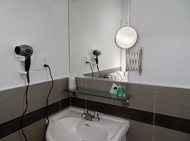 Standard Room, 1 Double Bed, Private Bathroom