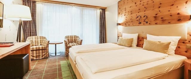 Deluxe Double Room, Balcony, Mountain View (Matterhorn)