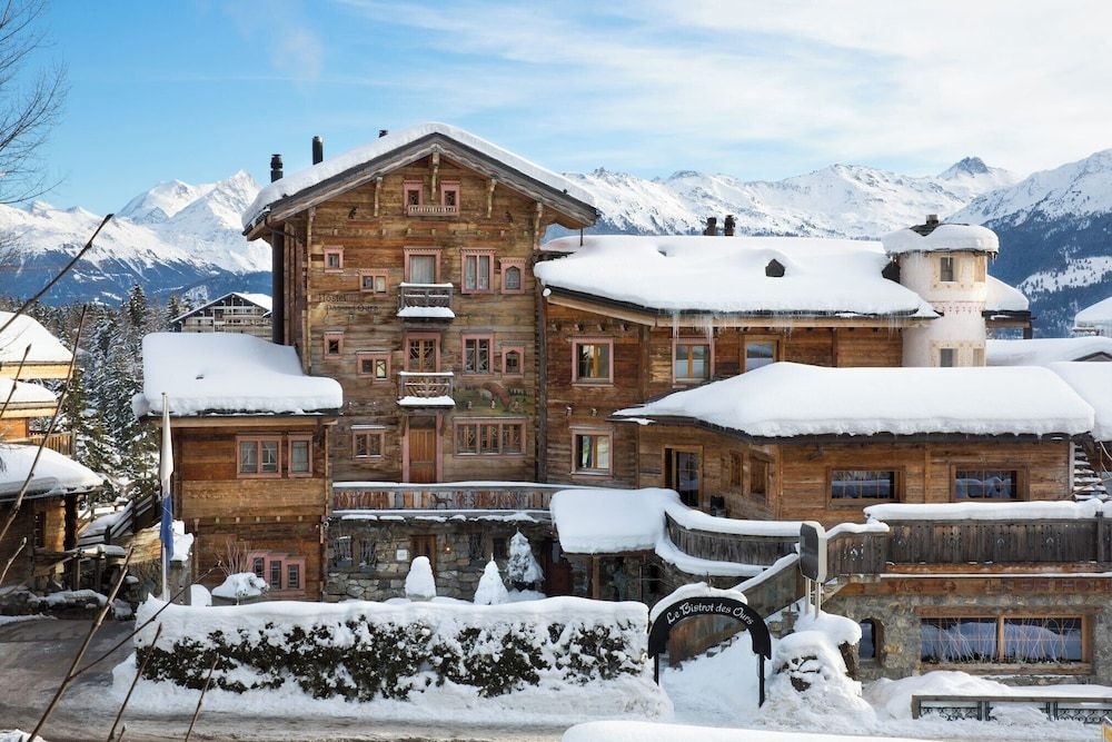 Hostellerie du Pas de L'Ours Relais et Chateaux1
