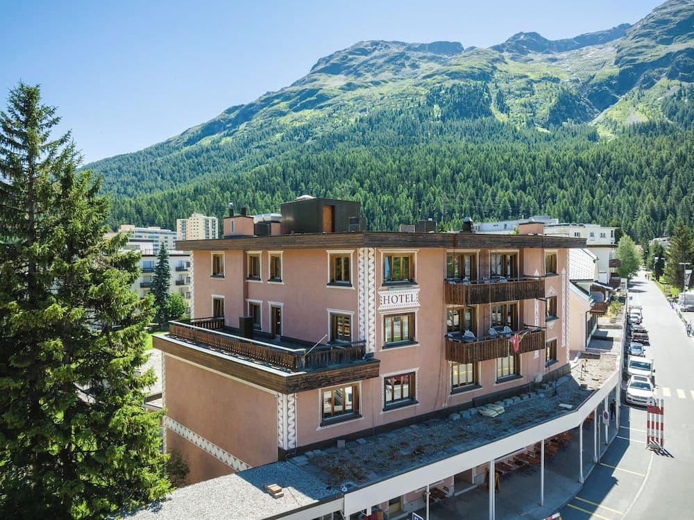 Hotel Corvatsch Hotel Corvatsch