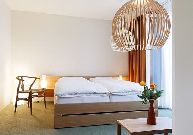 Double Room North (Nature)