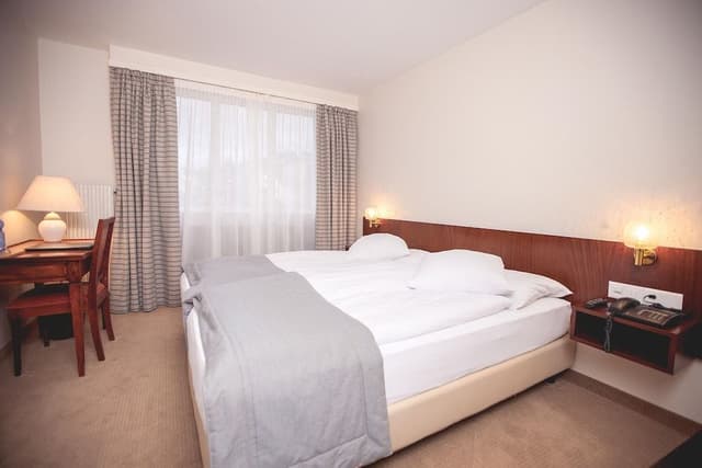 Classic Twin Room