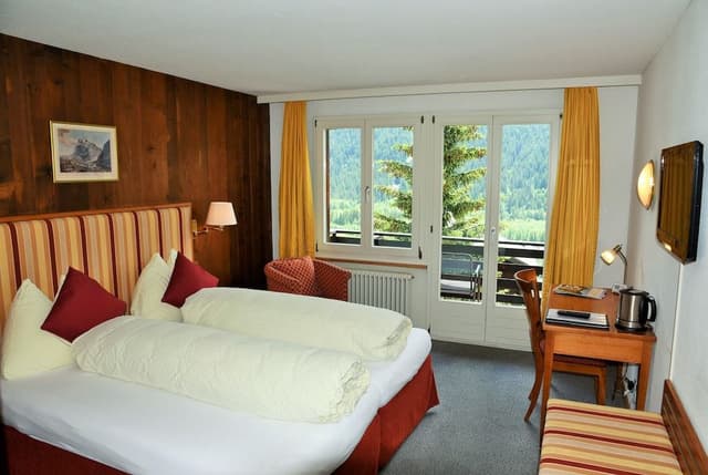 Panoramic Double Room, Balcony, Mountain View (Eiger)