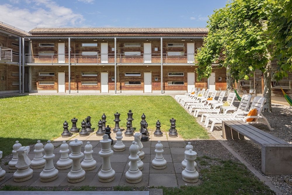 Lausanne Youth Hostel2