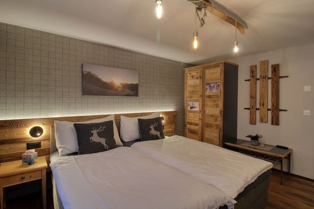 Premium Chalet, 4 Bedrooms, Sauna, Mountain View