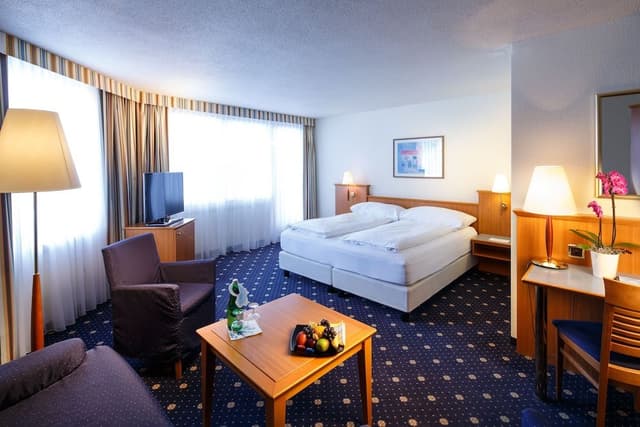 Standard Room, 1 Double Bed with Sofa bed (Classic Family Room with Balcony in t)