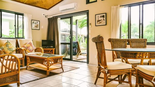 Villa with Garden View