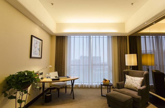 Executive King Room