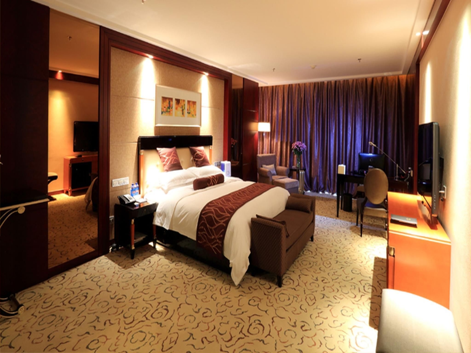 โรงแรมนอร์ทเวสต์ ปิโตรเลียม (Northwest Petroleum Hotel)3