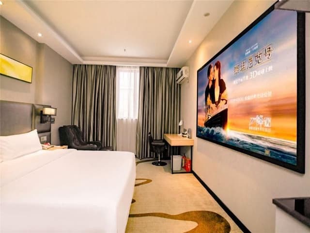 GTI - 1 Bed Room, 3D Cinema