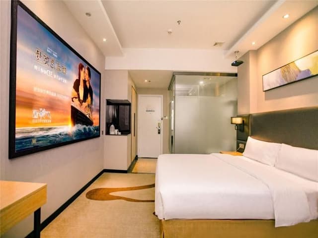 GTI - 1 Bed Room, 3D Cinema