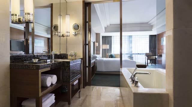 Executive Room, 1 King Bed