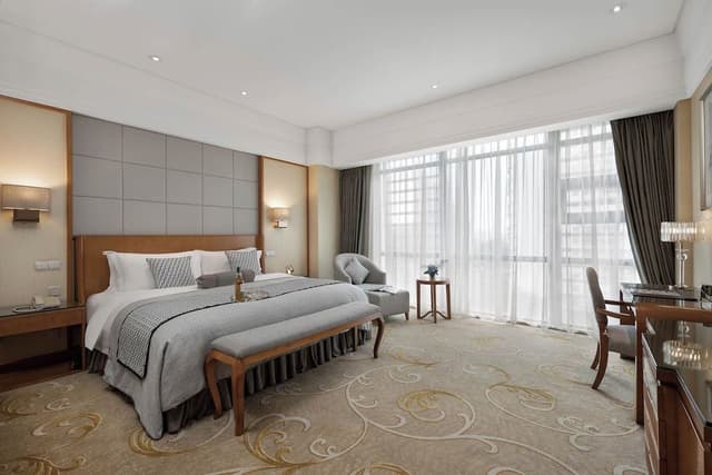Signature Single Room, 1 King Bed