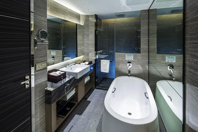 Suite with View