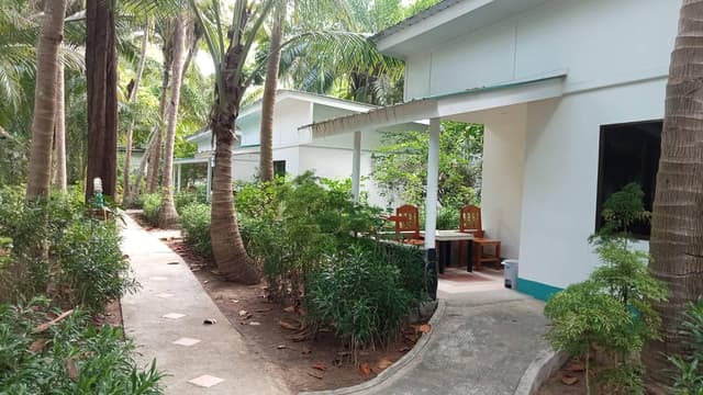 Deluxe Bungalow