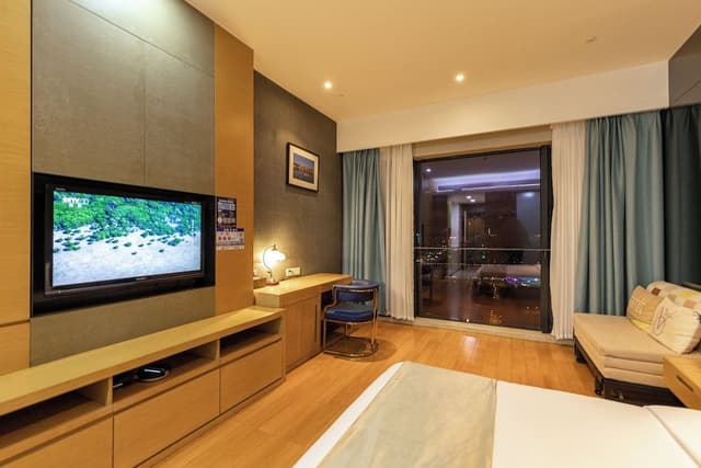 Deluxe Room, 1 King Bed