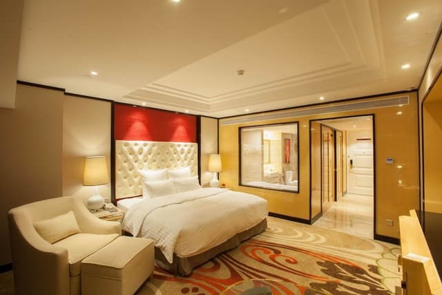 Premier Room