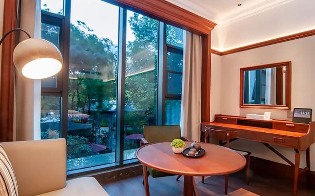 Business Twin Room
