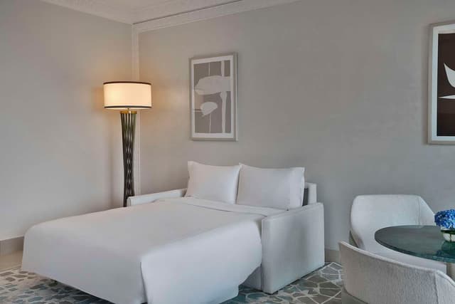 ONE BEDROOM GOLF COURSE VIEW SUITE