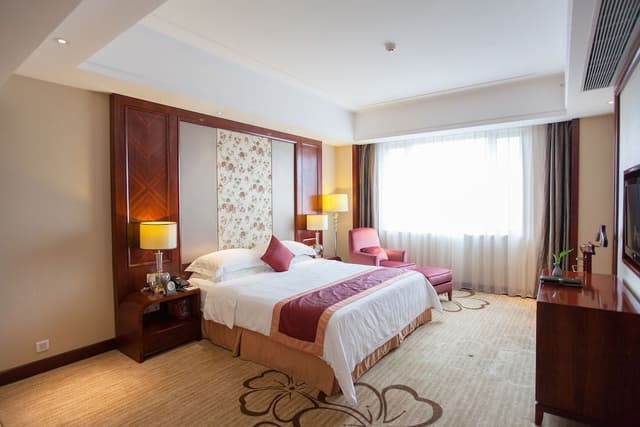 Suite, 1 King Bed (Fashion Suite)