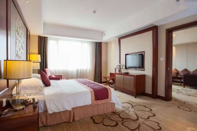 Presidential Suite, Multiple Beds