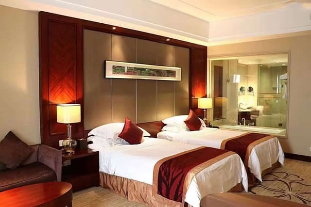 Room, 2 Twin Beds, River View