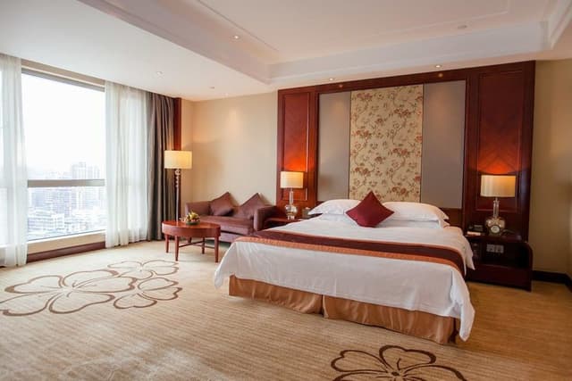 Presidential Suite, Multiple Beds